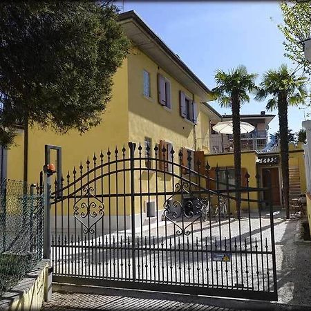 Relais Sweet Days Bed & Breakfast Peschiera del Garda Rom bilde