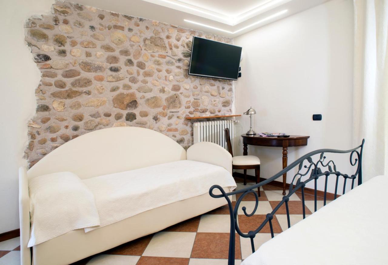 Relais Sweet Days Bed & Breakfast Peschiera del Garda Eksteriør bilde